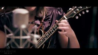 The Franz Family / "Somewhere In Glory" (Live in Studio)